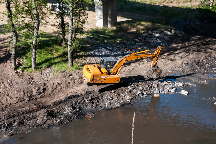 Sykes provide pumping solution for river bank repair
