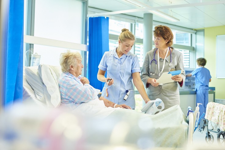 London hospital seeks emergency cooling for high dependency ward