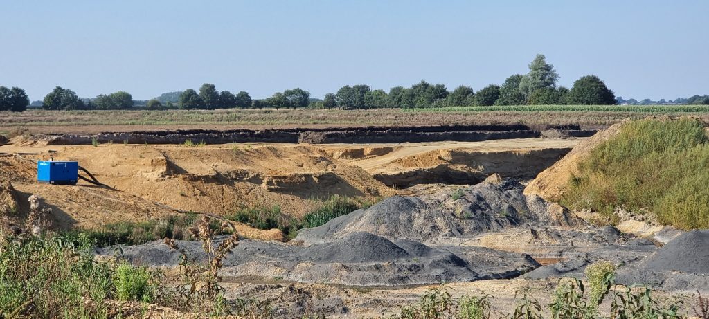 Quarry operatives approach Sykes for groundwater removal