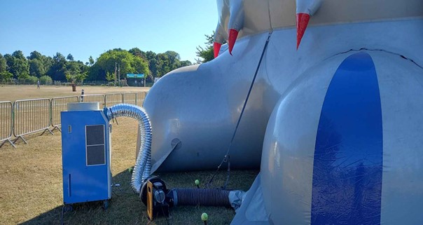 Last-ditch air conditioning hire keeps luminarium exhibition open