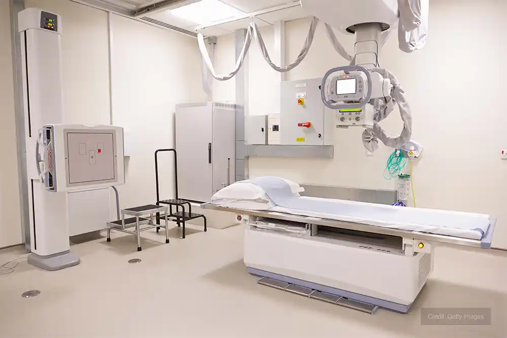 Heating supply for a hospital X-ray room