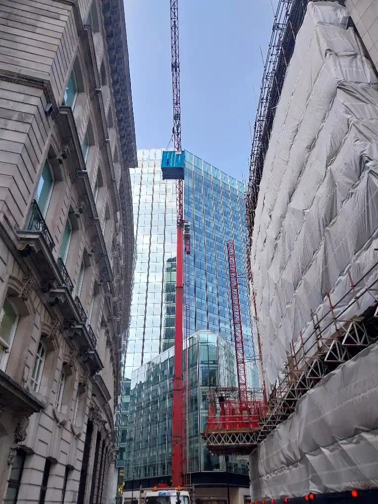 Innovative Rooftop Setup in Central London
